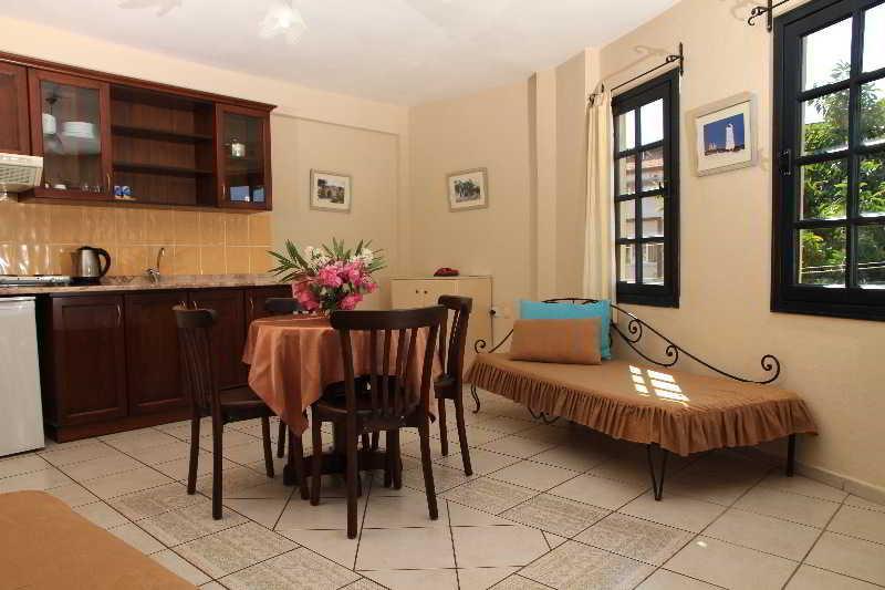 T&G Apartments Marmaris Esterno foto
